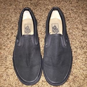 All black Vans
